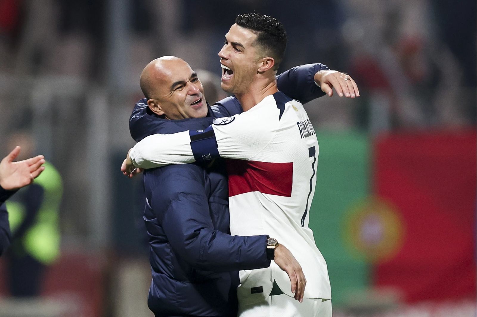 HLV Roberto Martinez vẫn biết cách sử dụng Ronaldo hiệu quả